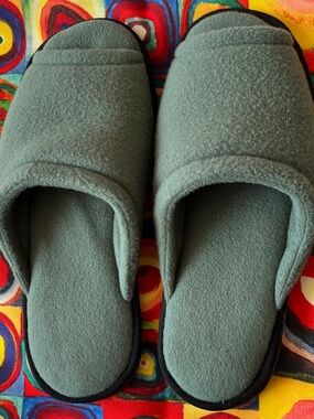 Moss green new Slip-On House Slippers NWT